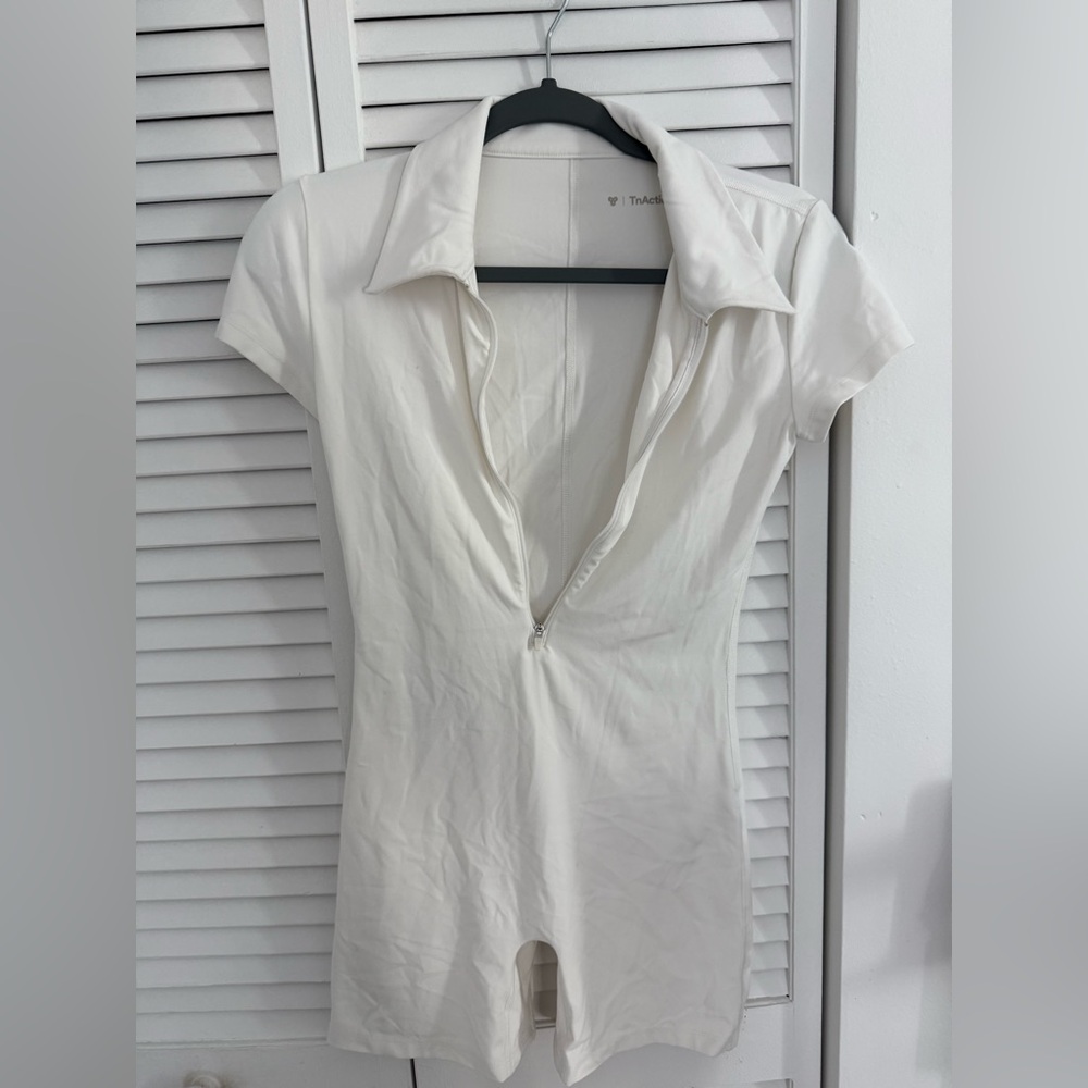 Aritzia TNA jumpsuit size small